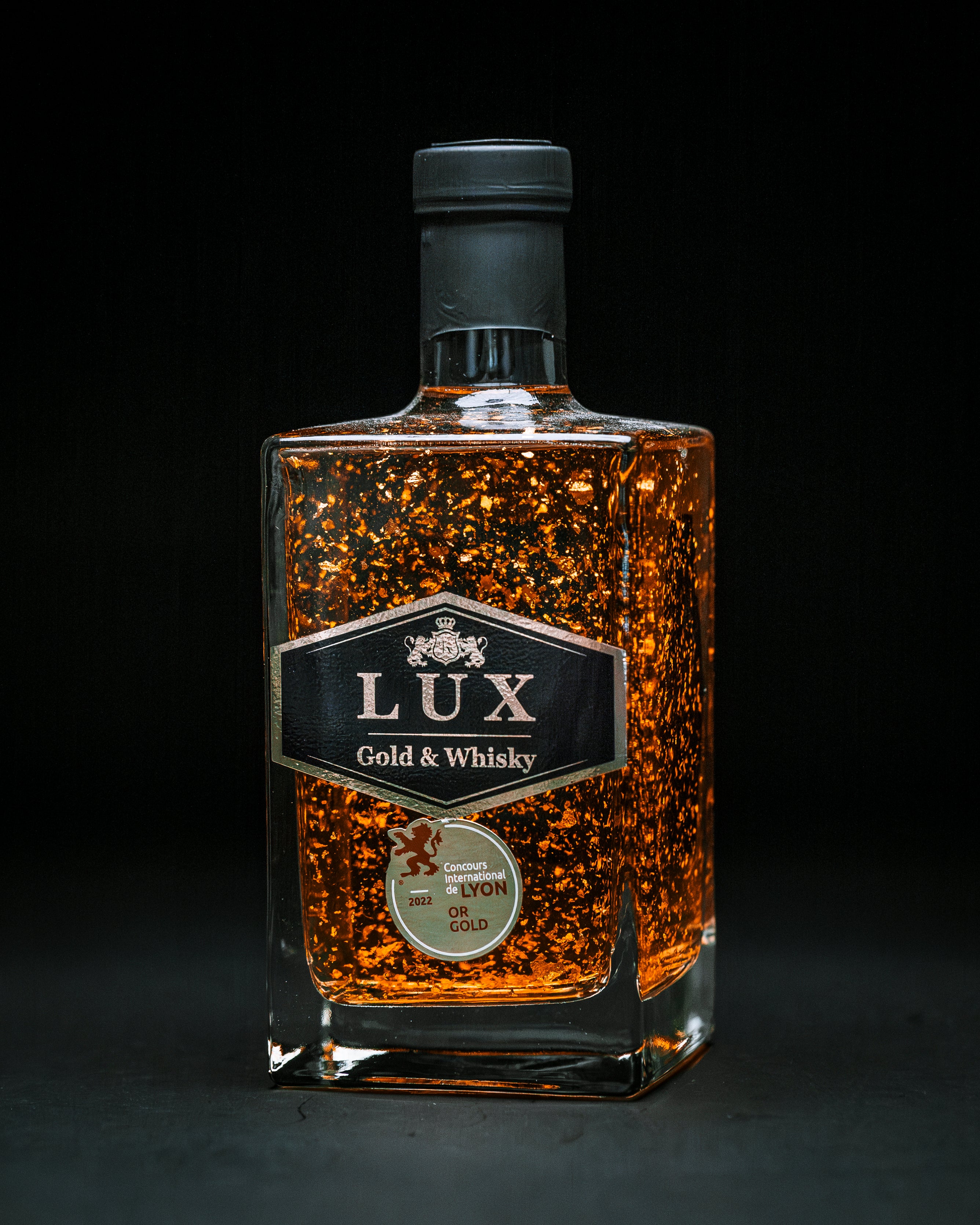 Lux Gold &amp; Whisky