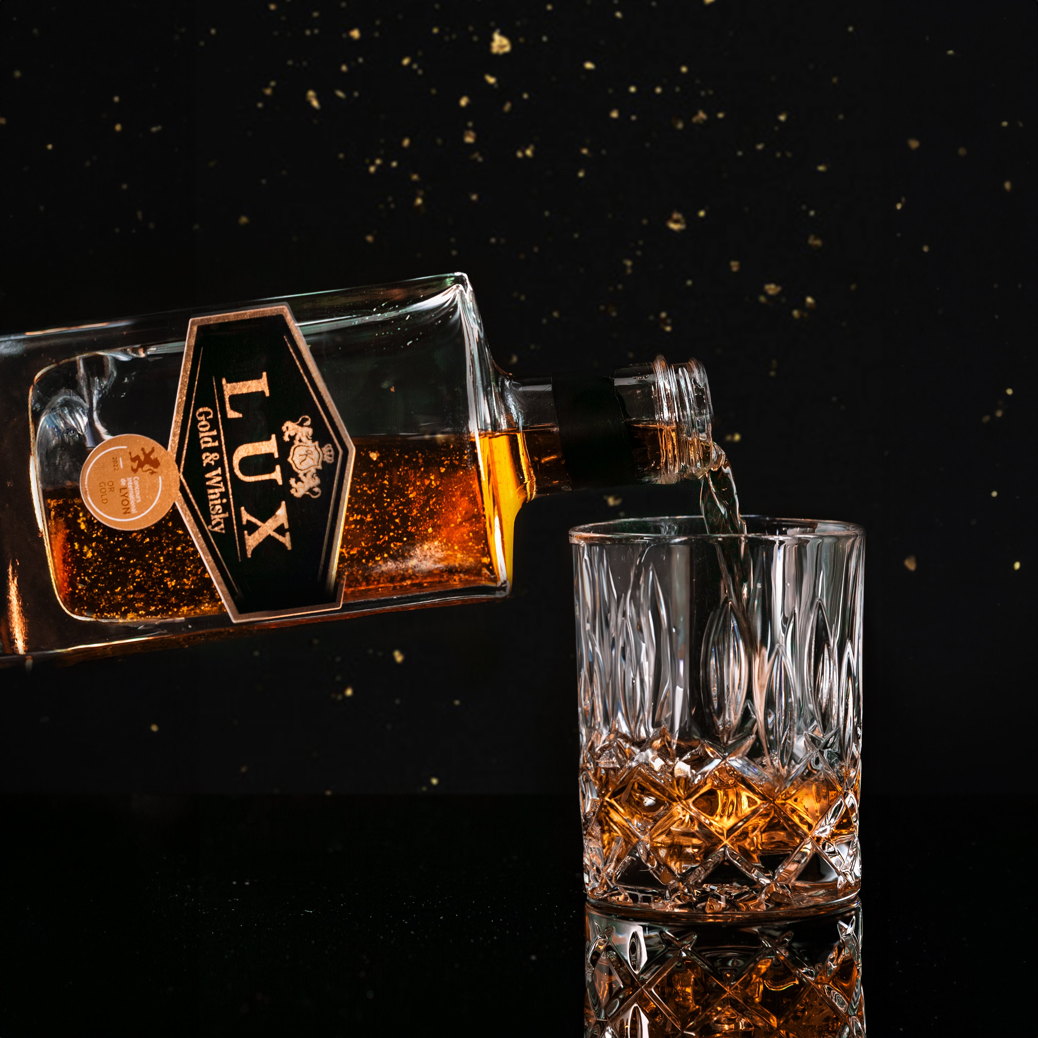 Lux Gold &amp; Whisky